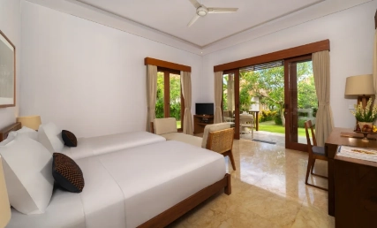 Deluxe Bungalow Garden View 1 BR Bedroom