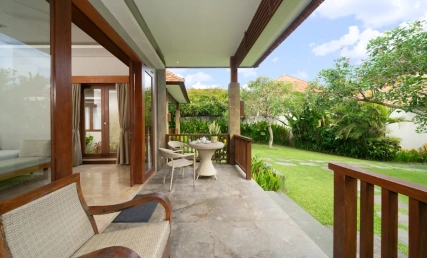 Deluxe Bungalow Garden View 1 BR Veranda