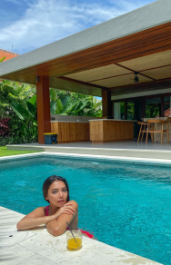 Guest review by Risya Brabo