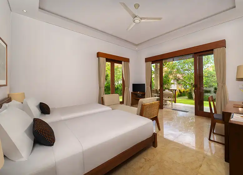 image of deluxe-bungalow-garden-view